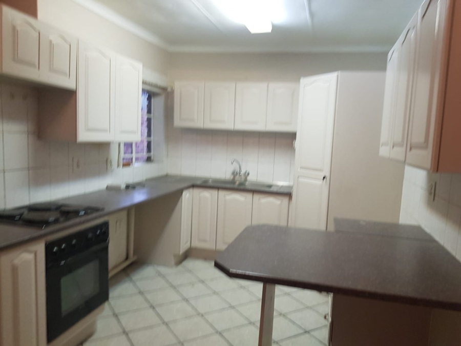 To Let 3 Bedroom Property for Rent in Ifafi North West